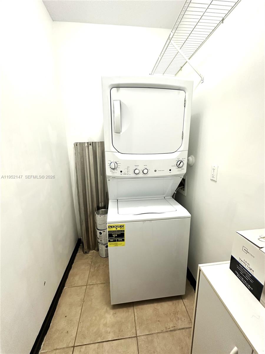 3550 Northeast 5th Street, Unit 202 Homestead, FL 33033 - Photo 23 of 23 a utility room with dryer and washer