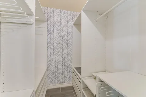 $550,000 | 9405 Shady Oaks Drive, Austin, TX 78729