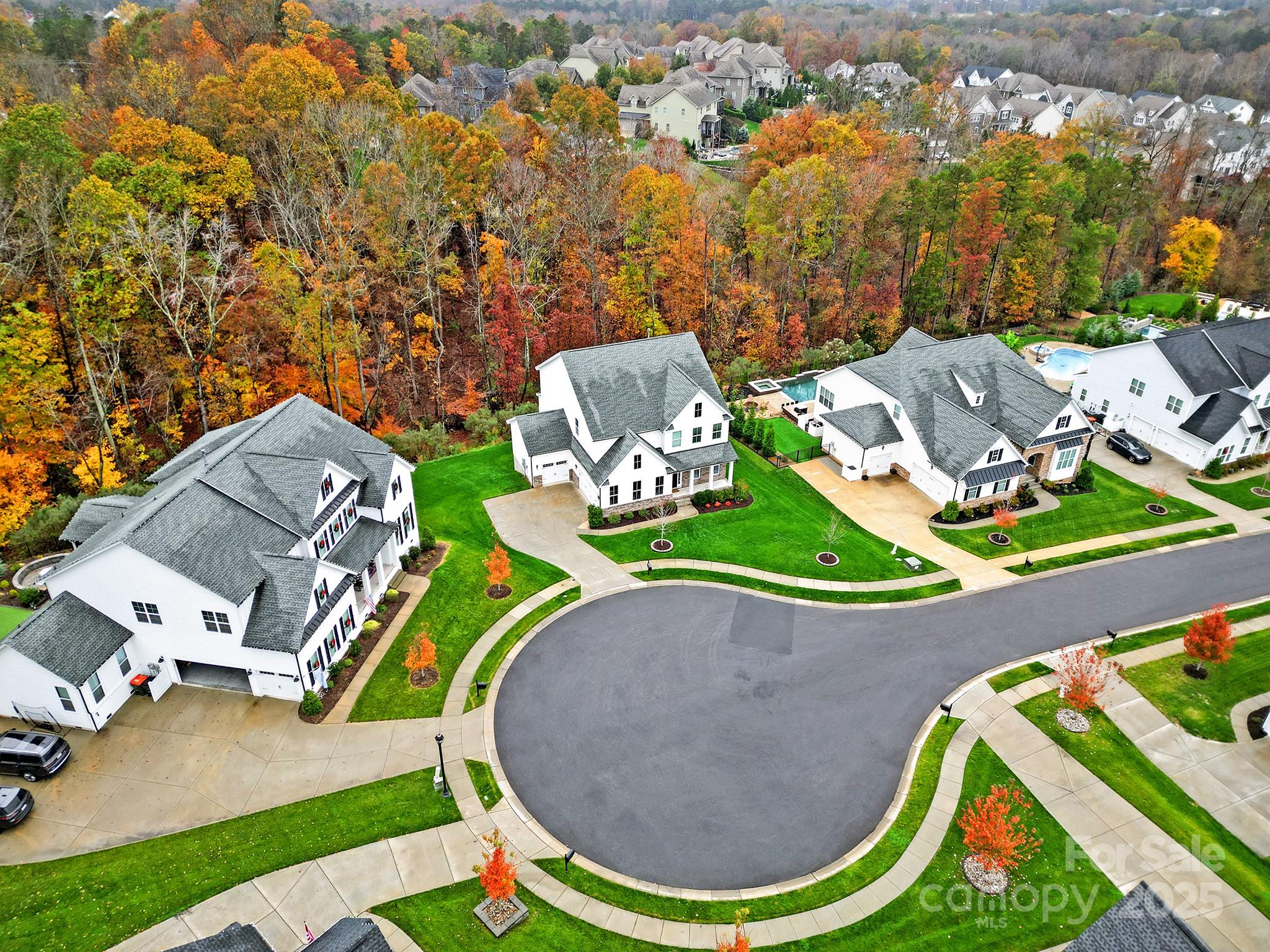 330 Forsythia Lane Fort Mill, SC 29708 - Photo 3 of 47