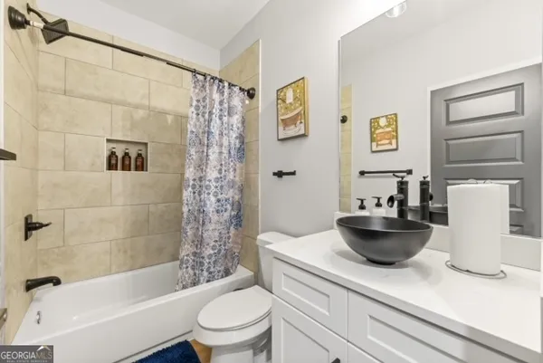 $394,900 | 410 Utoy Circle Southwest, Atlanta, GA 30331