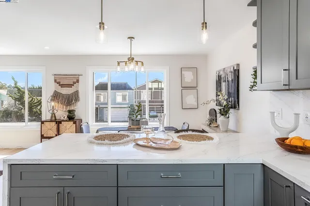 $1,288,000 | 353 East Moltke Street, Daly City, CA 94014