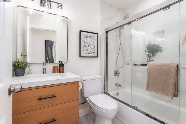 $1,288,000 | 353 East Moltke Street, Daly City, CA 94014