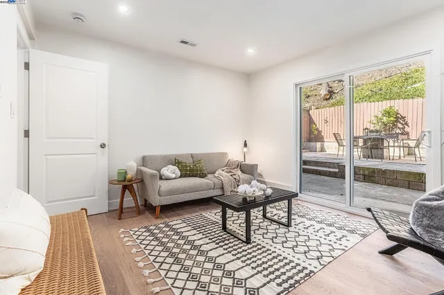 $1,288,000 | 353 East Moltke Street, Daly City, CA 94014