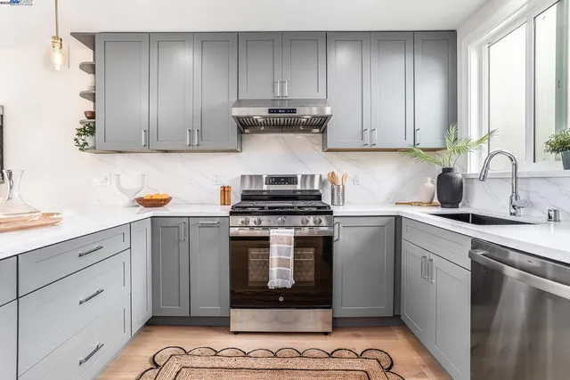 $1,288,000 | 353 East Moltke Street, Daly City, CA 94014