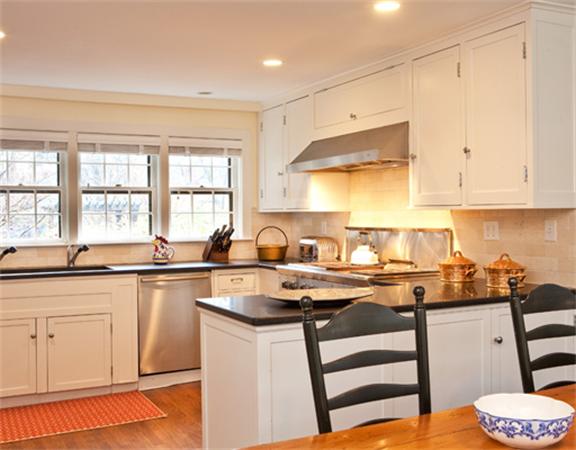 182 Walnut Street Brookline, MA 02445 - Photo 8 of 15 Gallery Image 8
