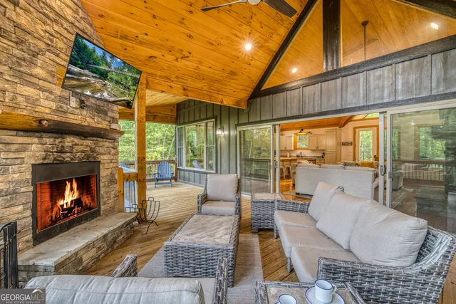 $649,000 | 284 Lees Ride, McCaysville, GA 30555