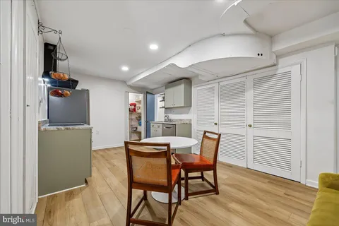 $1,150,000 | 10700 Keswick Street, Garrett Park, MD 20896