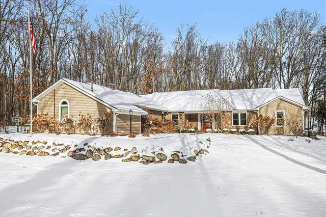 $699,900 | 100 Alto Relievo Way, Marshall, MI 49068