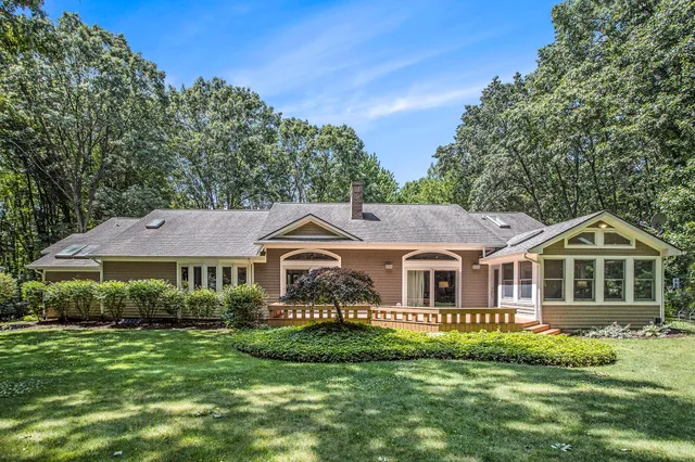 $699,900 | 100 Alto Relievo Way, Marshall, MI 49068