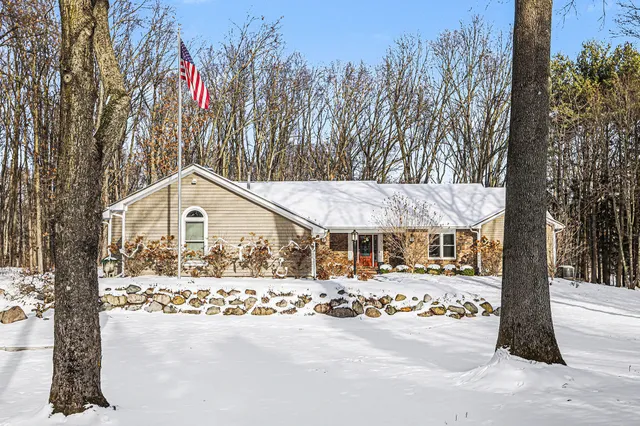 $699,900 | 100 Alto Relievo Way, Marshall, MI 49068