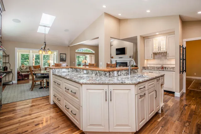 $699,900 | 100 Alto Relievo Way, Marshall, MI 49068