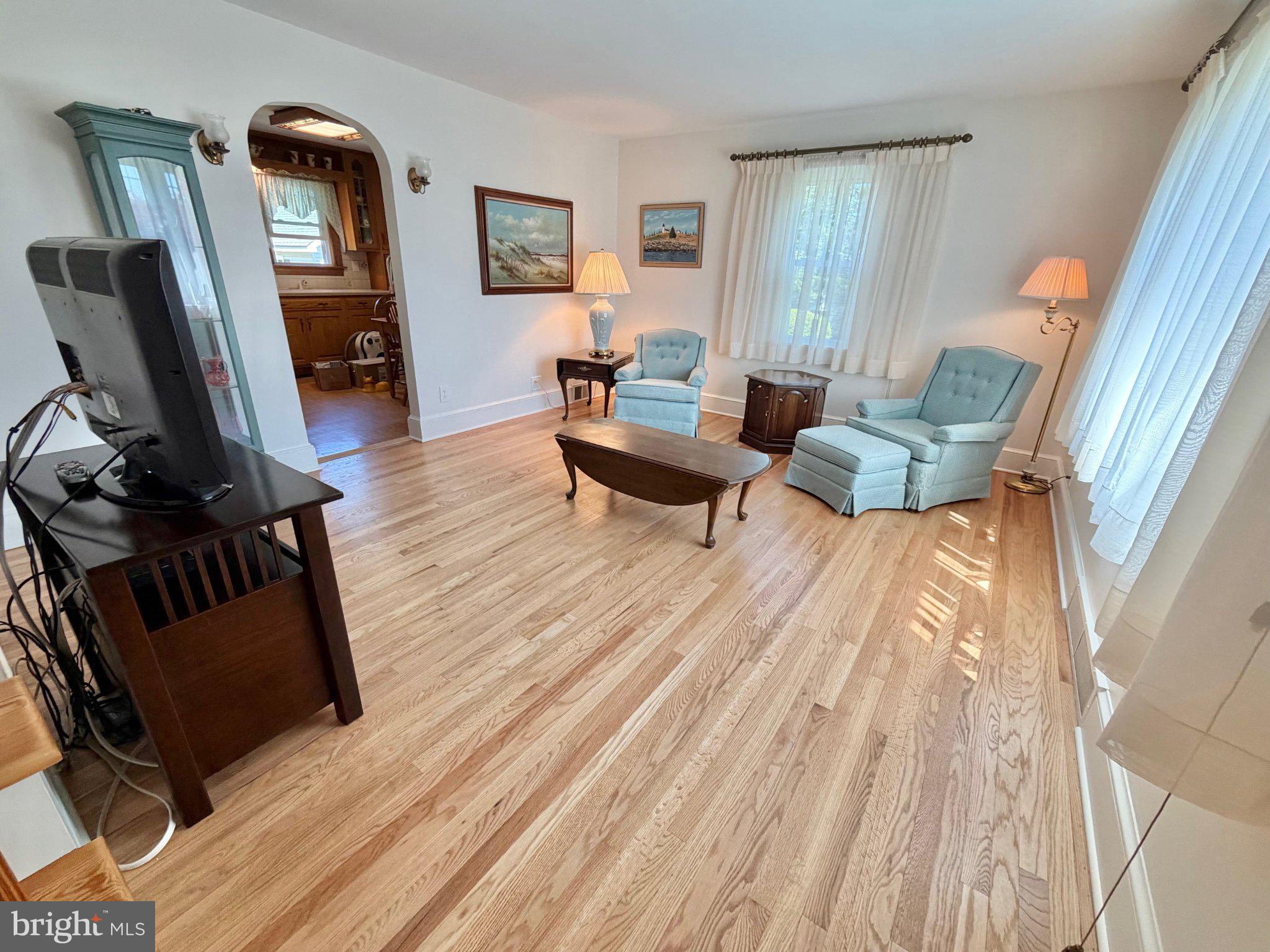 1901 Columbus Road Burlington, NJ 08016 - Photo 6 of 44 Spacious Living Room.