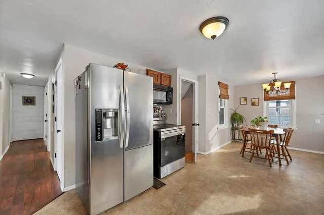 $249,900 | 1433 11th Avenue, Green Bay, WI 54304