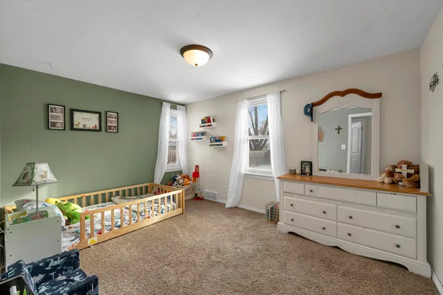 $249,900 | 1433 11th Avenue, Green Bay, WI 54304