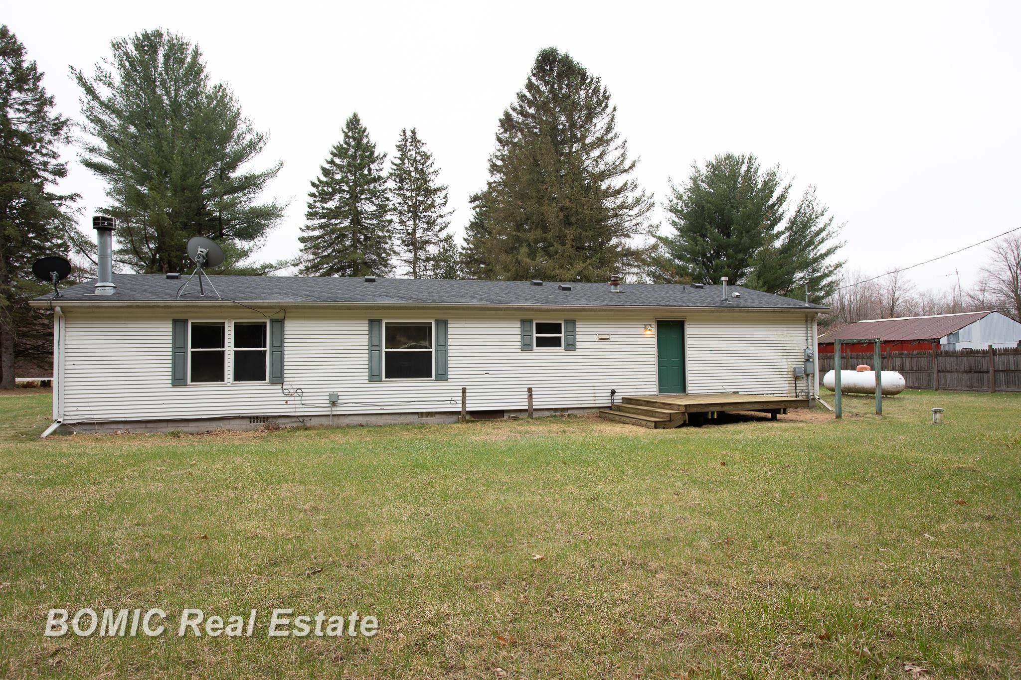 4562 Hanes Road Vassar, MI 48768 - Photo 5 of 21