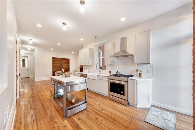 232 South Mathilda Street Friendship Park, PA 15224 - Photo 11 of 25 Check out that GAS range & stainless range hood!