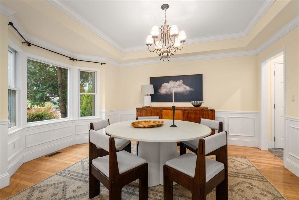 142 Hartman Road Newton, MA 02459 - Photo 10 of 37