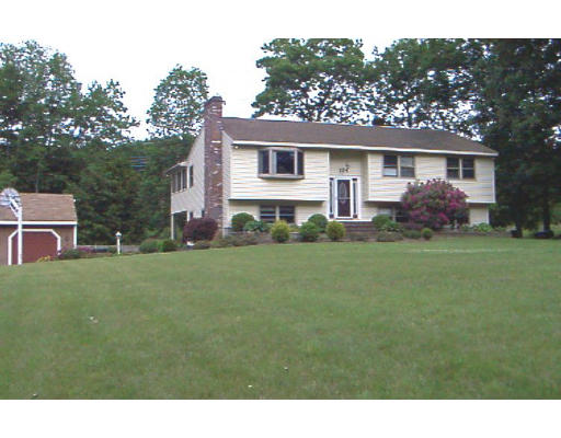 134 Brockelman Road Lancaster, MA 01523 - Photo 1 of 21 Gallery Image 1