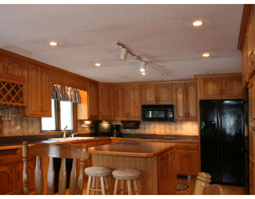 134 Brockelman Road Lancaster, MA 01523 - Photo 5 of 21 Gallery Image 5