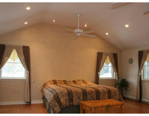 134 Brockelman Road Lancaster, MA 01523 - Photo 8 of 21 Gallery Image 8