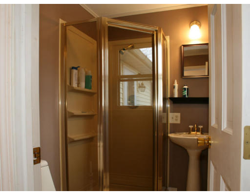 134 Brockelman Road Lancaster, MA 01523 - Photo 10 of 21 Gallery Image 10