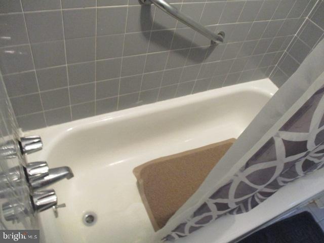 957 Springfield Road Darby, PA 19023 - Photo 33 of 42 a view of a bathroom with staircase