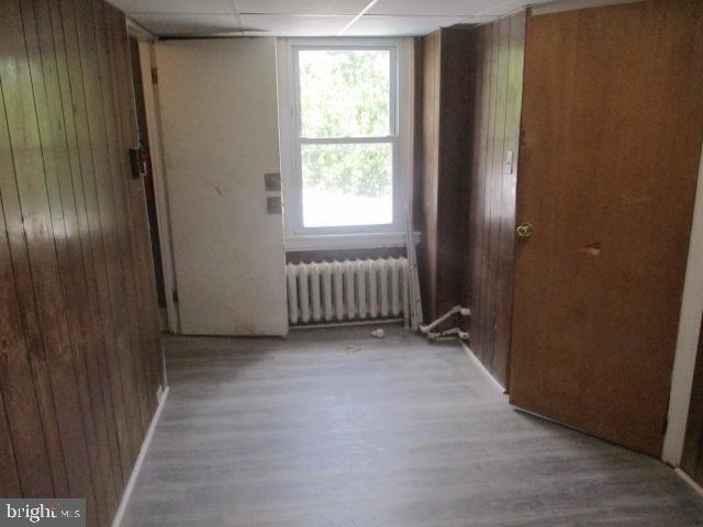 957 Springfield Road Darby, PA 19023 - Photo 34 of 42 an empty room with windows