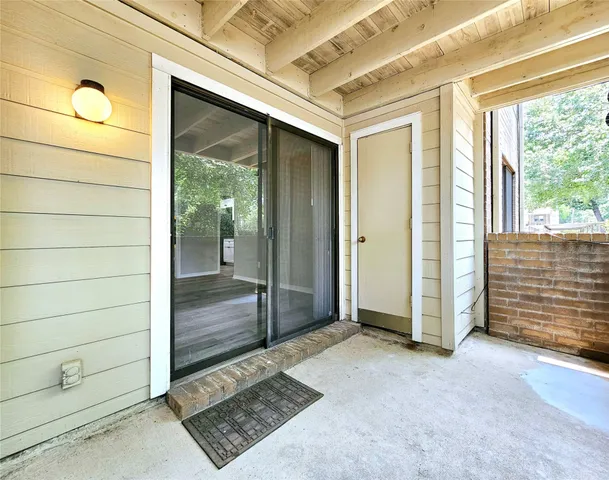 $1,200 | 3500 Tangle Brush Drive, Unit 60, The Woodlands, TX 77381