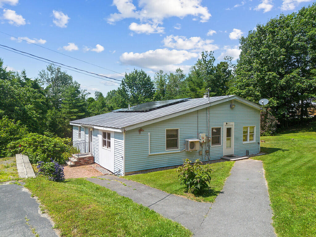 163 Stevens Road Skowhegan, ME 04976 - Photo 4 of 46 4
