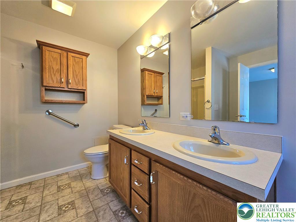 657 Winterthur Way Easton, PA 18040 - Photo 13 of 20