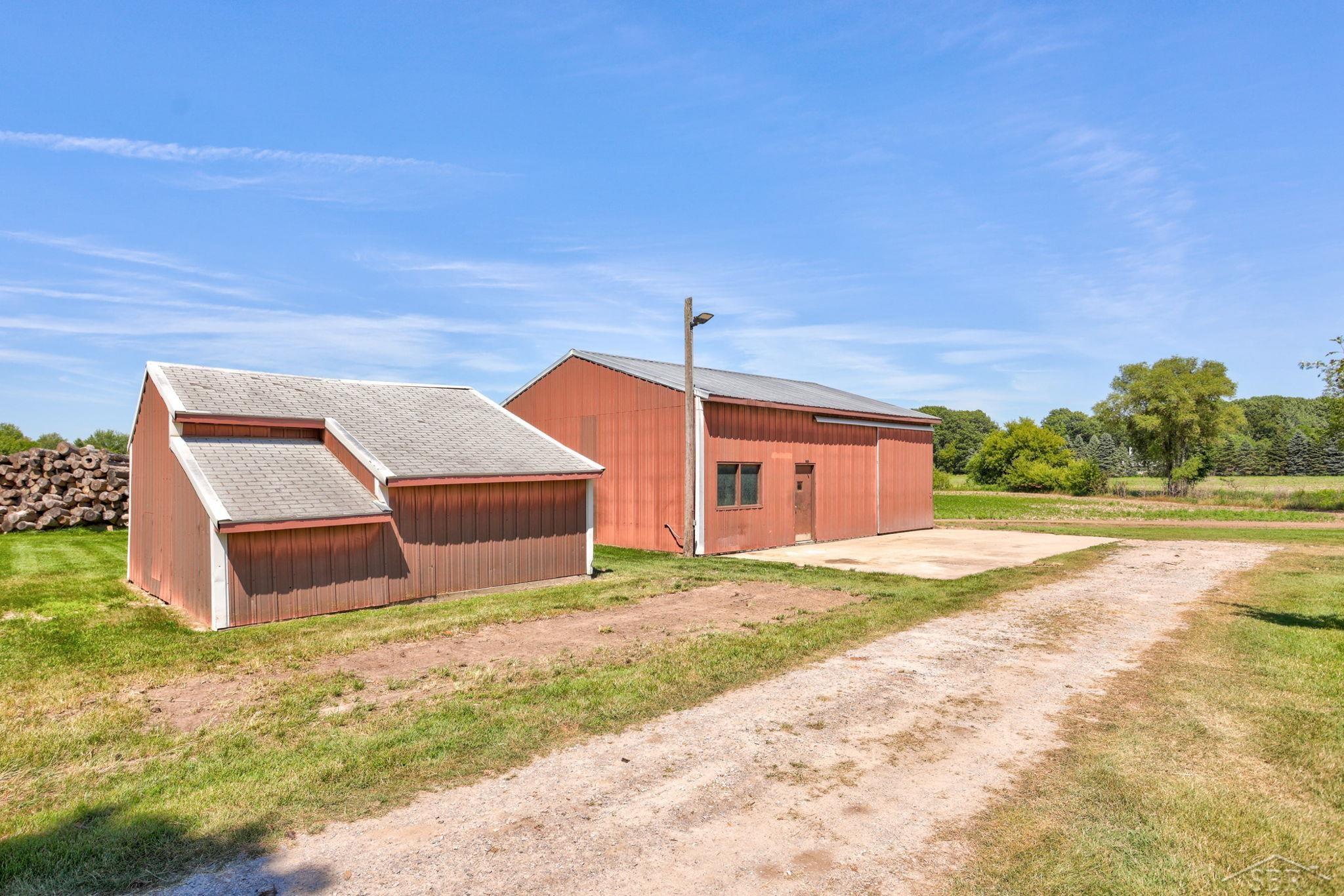 8530 South Orr Road Freeland, MI 48623 - Photo 47 of 61