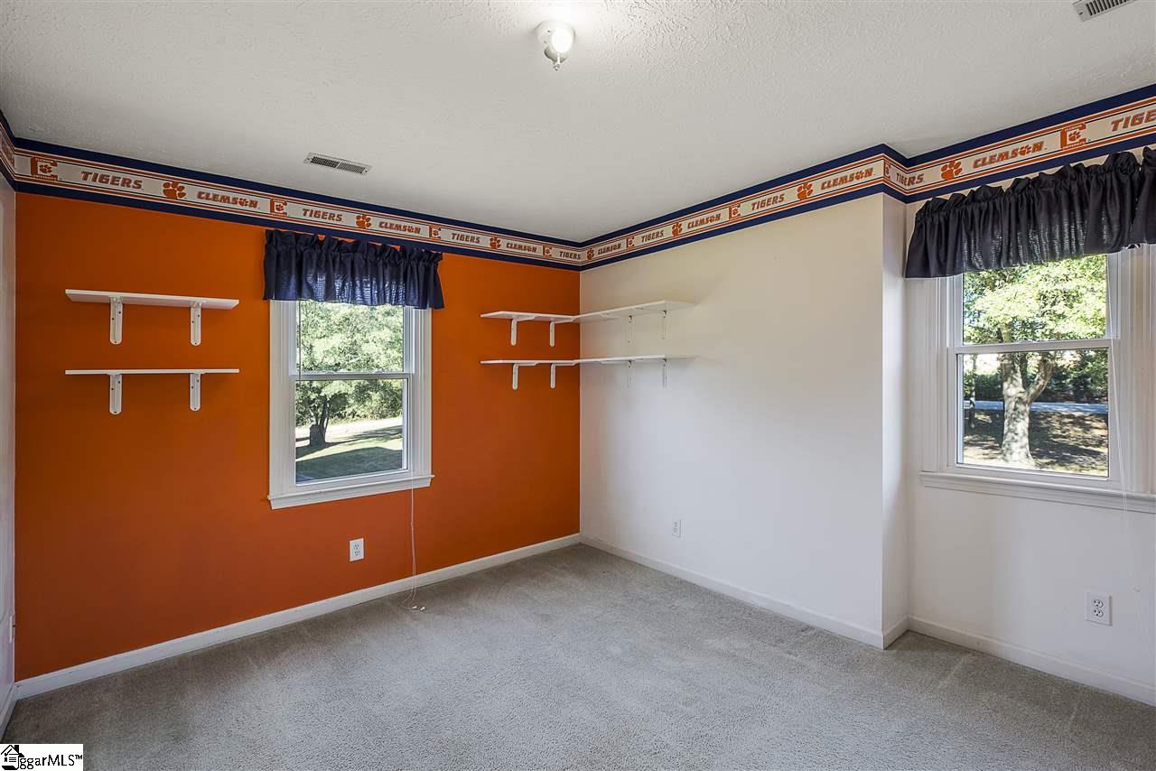 512 Meadow Ridge Road Easley, SC 29642 - Photo 13 of 20 Gallery Image 13