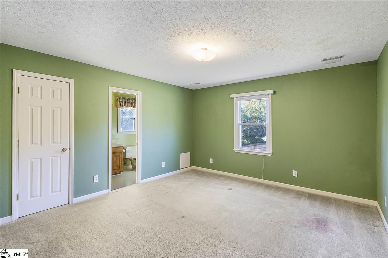 512 Meadow Ridge Road Easley, SC 29642 - Photo 14 of 20 Gallery Image 14