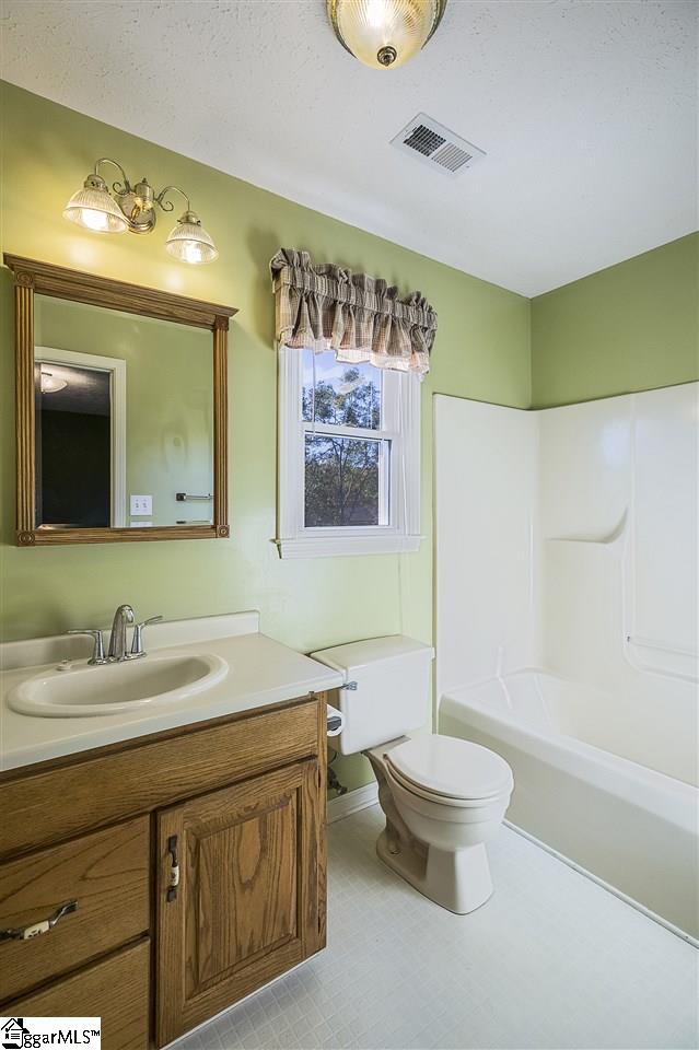 512 Meadow Ridge Road Easley, SC 29642 - Photo 15 of 20 Gallery Image 15