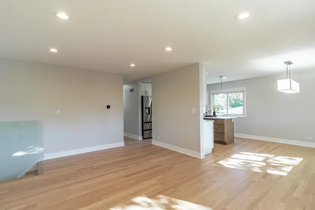 $5,300 | 109 Mulberry Road, Deerfield, IL 60015