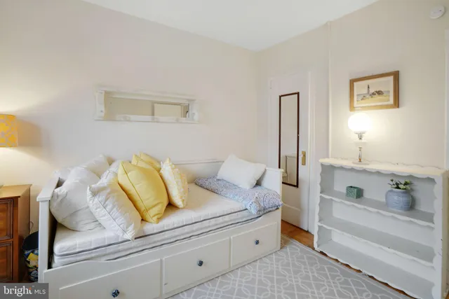 $2,695 | 1629 Fitzgerald Lane, Alexandria, VA 22302