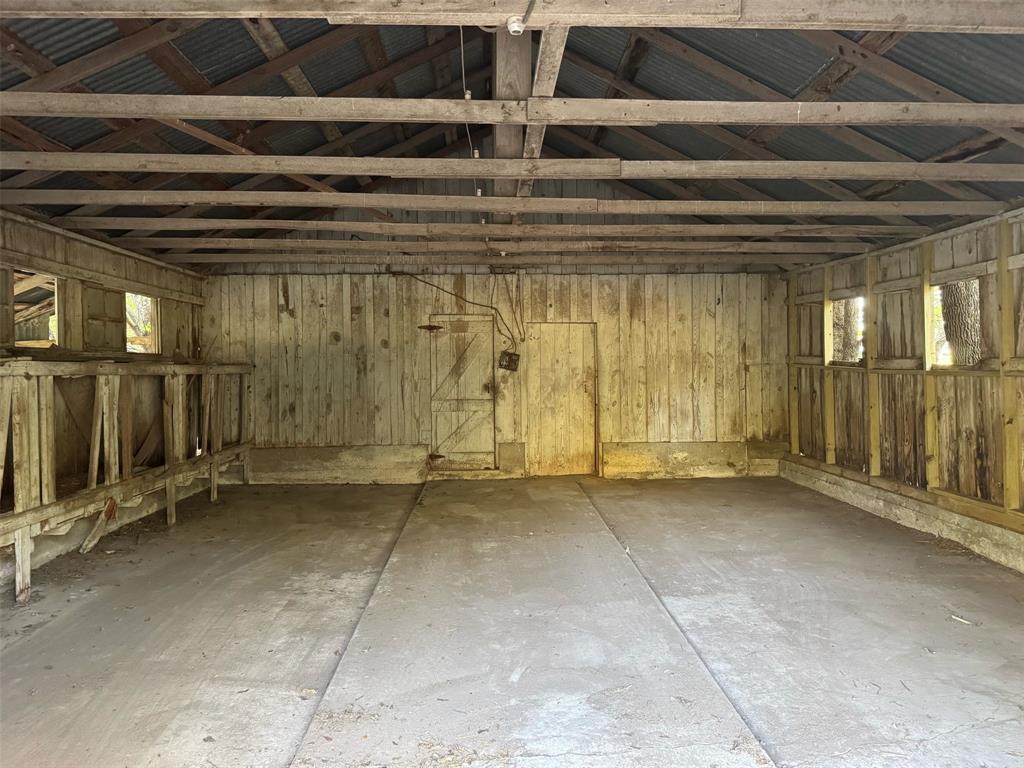 10350 Clear Creek Road West Sanger, TX 76266 - Photo 5 of 23 a view of an empty room