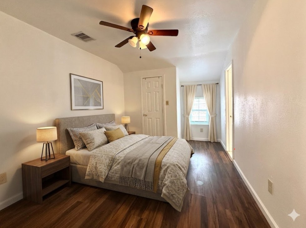421 Sidney Street, Unit 1 Houston, TX 77003 - Photo 10 of 20 Unit 1 Upstair bedroom