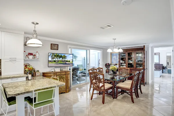 $250,000 | 120 Northwest 53rd Place, Pompano Beach, FL 33064