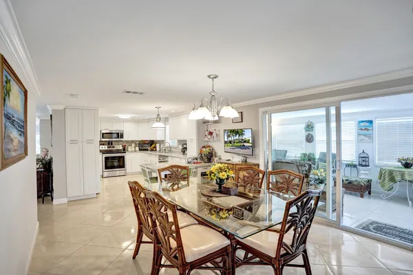 $250,000 | 120 Northwest 53rd Place, Pompano Beach, FL 33064