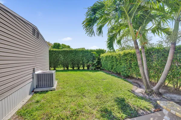 $250,000 | 120 Northwest 53rd Place, Pompano Beach, FL 33064