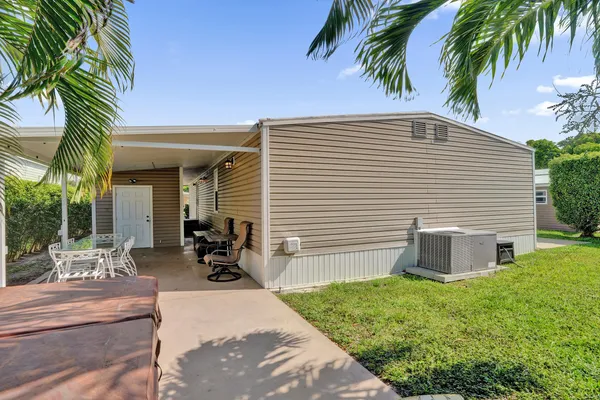 $250,000 | 120 Northwest 53rd Place, Pompano Beach, FL 33064