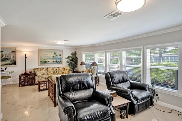 $250,000 | 120 Northwest 53rd Place, Pompano Beach, FL 33064
