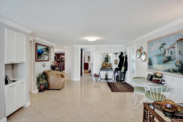 $250,000 | 120 Northwest 53rd Place, Pompano Beach, FL 33064