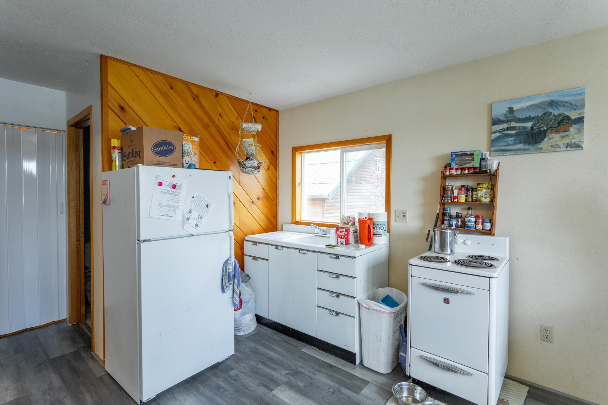 45326 Lakeshore Homes Road Loon Lake, WA 99148 - Photo 18 of 37