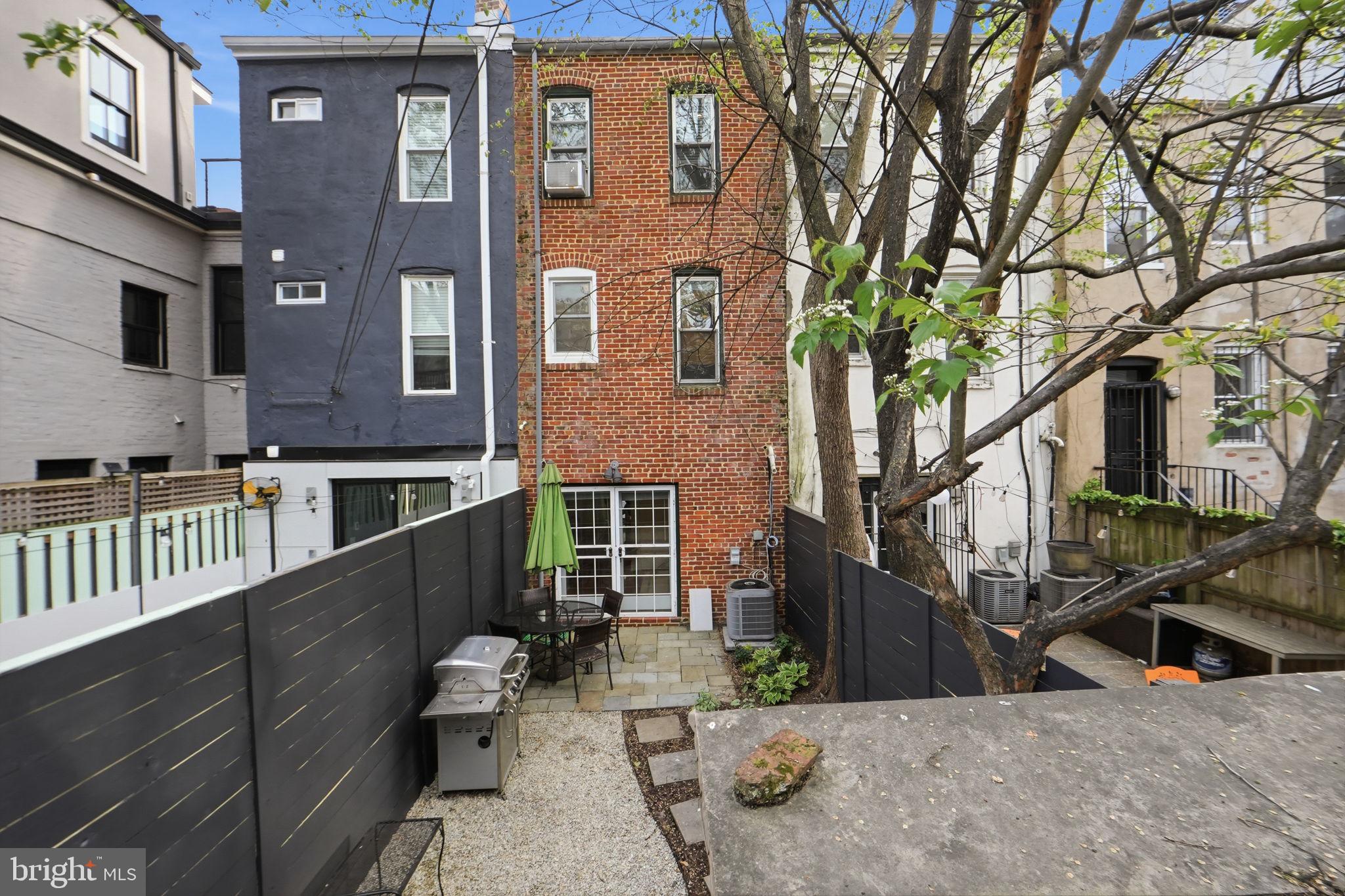 1433 W Street Northwest Washington, DC 20009 - Photo 29 of 36