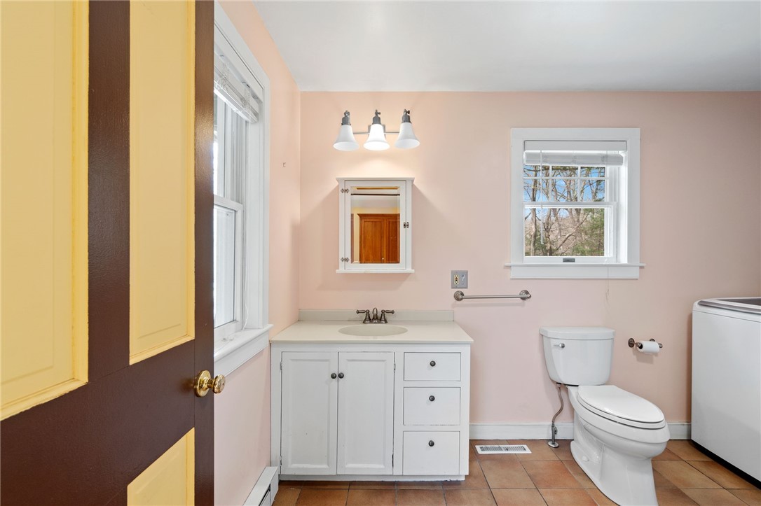 14 Collins Road Hopkinton, RI 02804 - Photo 17 of 39