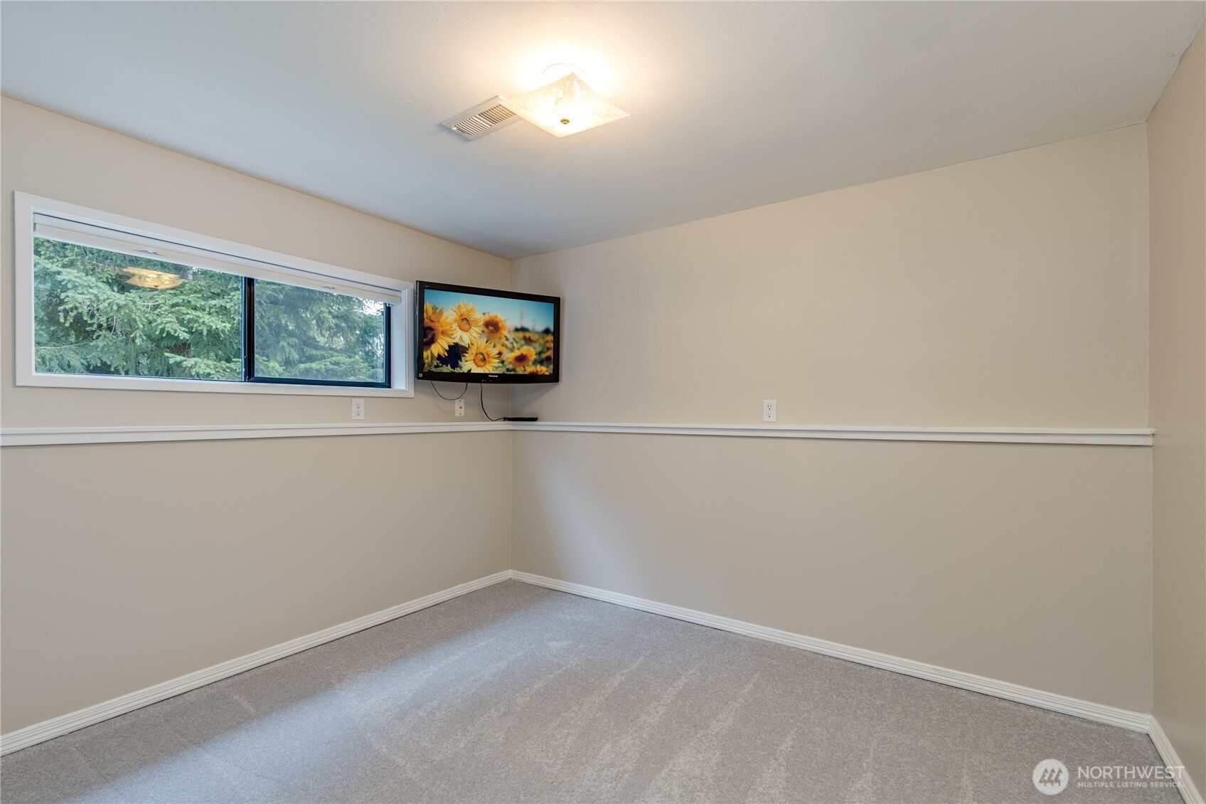 14203 Southeast 179th Place Renton, WA 98058 - Photo 25 of 36