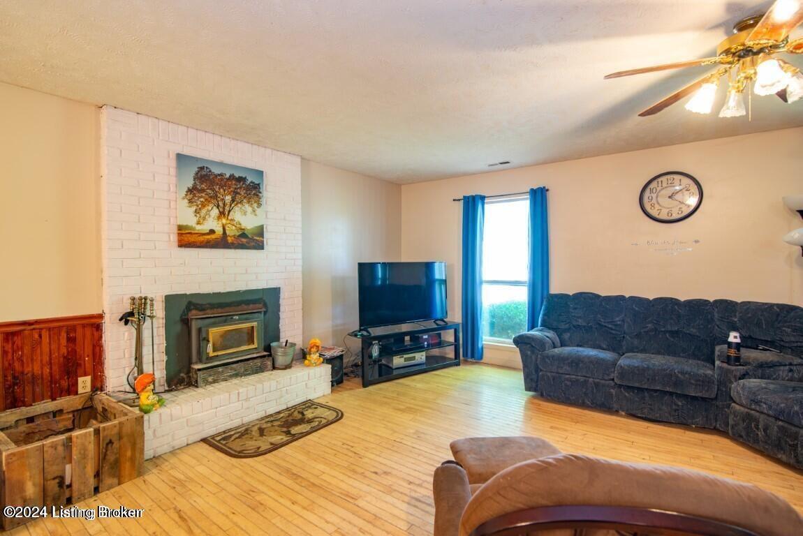 55 Sand Ridge Road Magnolia, KY 42757 - Photo 3 of 25 20240504141114475031000000-o