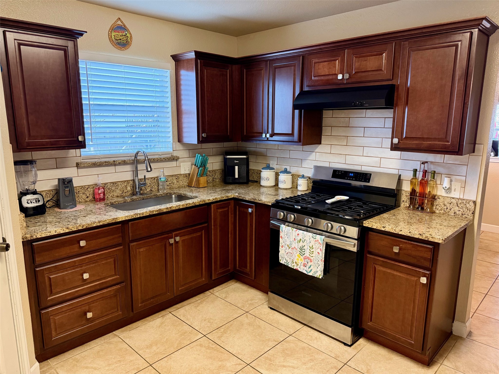 6909 Sabrina Drive Austin, TX 78747 - Photo 9 of 26